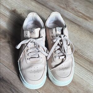 Women's Nike light pink Sneakers